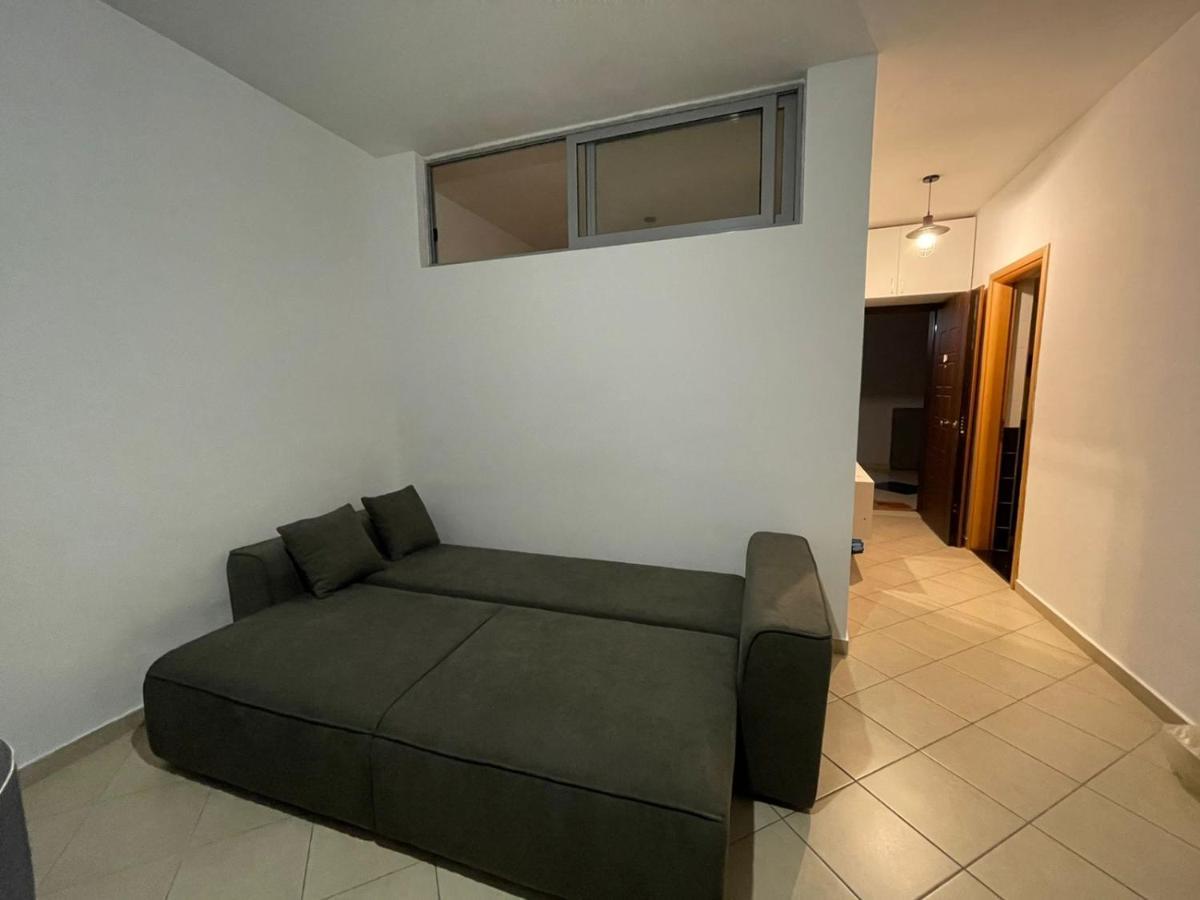 The Nook Apartment Vlore Bagian luar foto